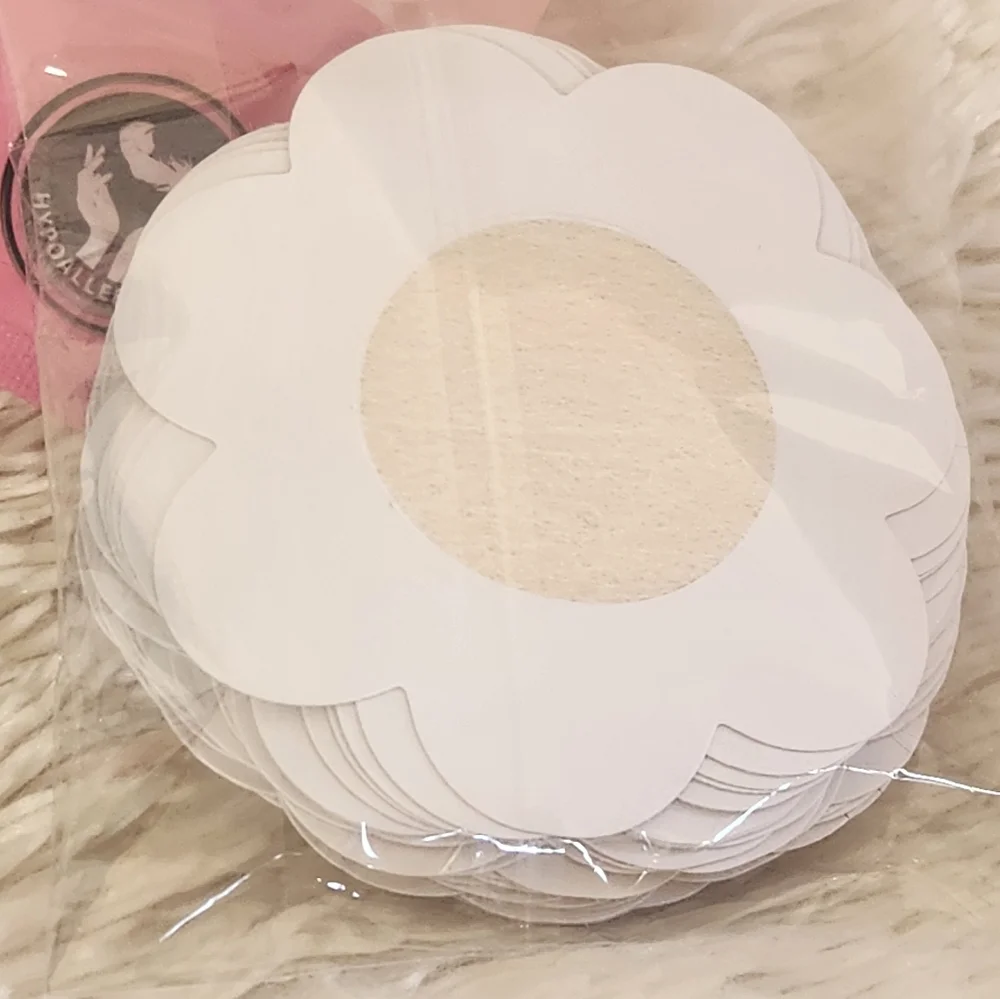 YREEIS Disposable Satin Petal Nipple Covers - Picture 3 of 10